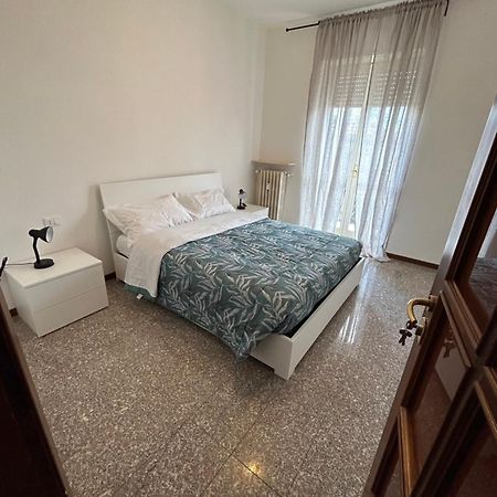 Bed and Breakfast Bed Station -Self Check In- Bergamo Exterior foto