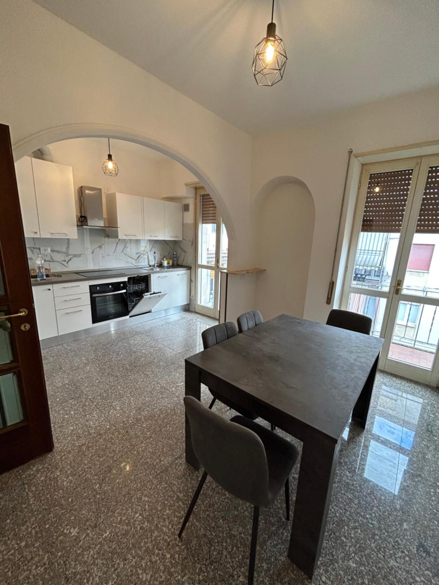Bed and Breakfast Bed Station -Self Check In- Bergamo Exterior foto