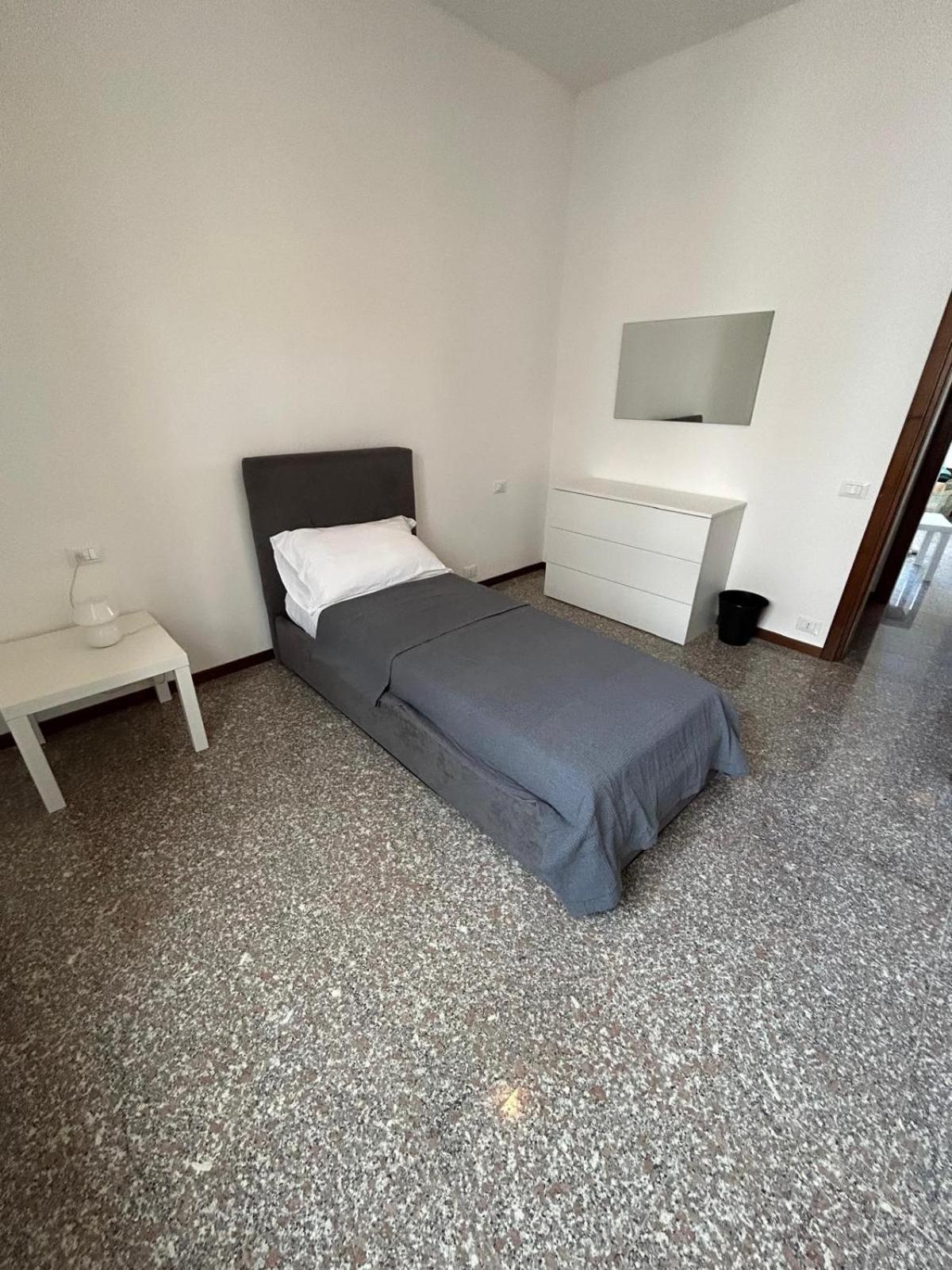 Bed and Breakfast Bed Station -Self Check In- Bergamo Exterior foto
